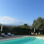 Appartement Nette In Mit Terrasse Und Pool By Interhome *