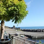 Nette In Mit Terrasse Und Pool By Interhome *