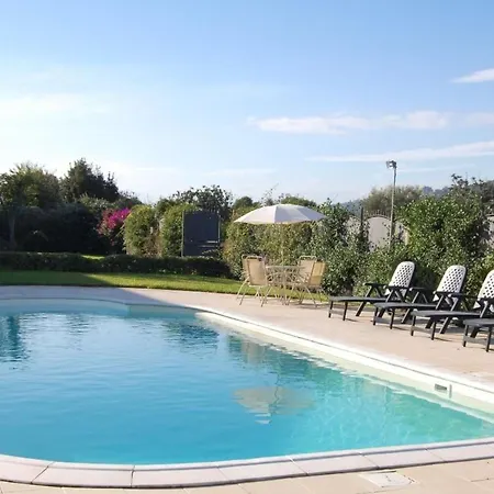 Daire Nette In Mit Terrasse Und Pool By Interhome *
