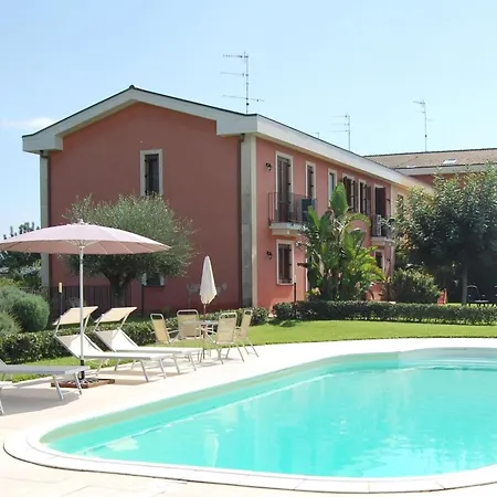 Nette In Mit Terrasse Und Pool By Interhome Daire *